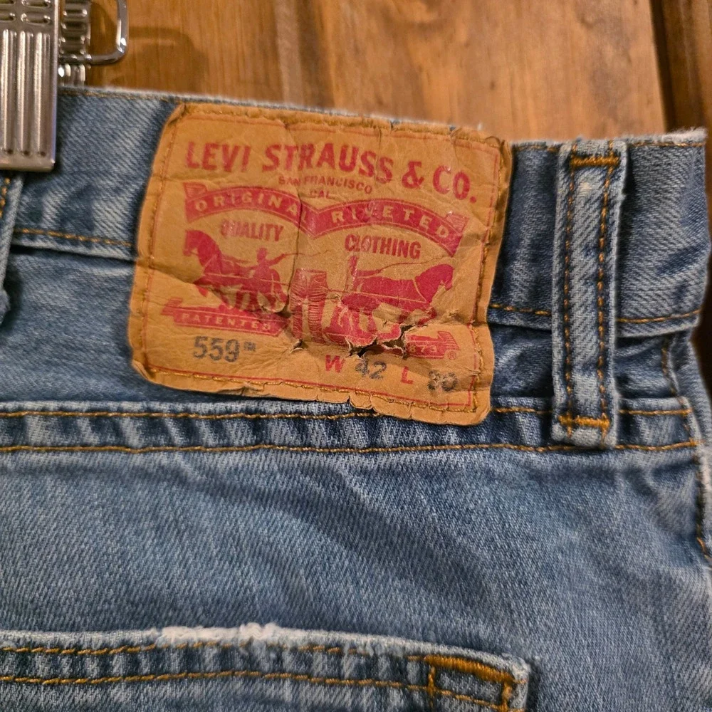Levi's 559‎ Relaxed Straight Jeans Mens 42x30 Blue Good Denim Casual Pants